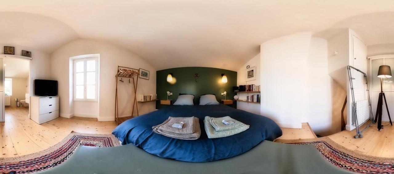 Gite Du Presbytere Port D'Envaux, Ravissante Maison De Charme Kültér fotó