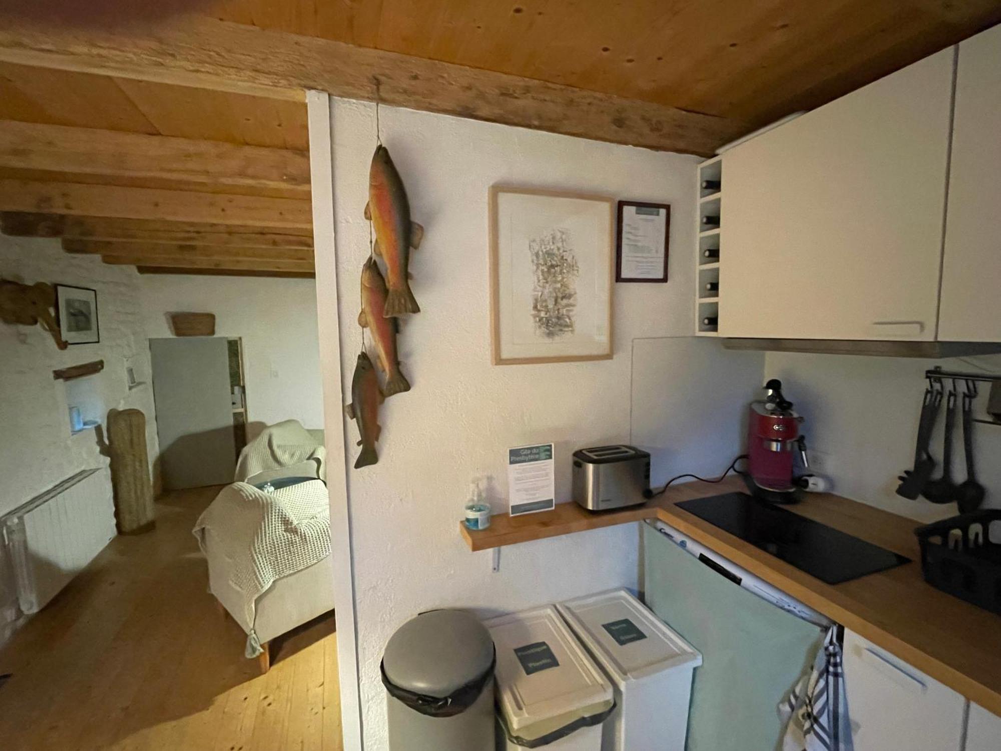 Gite Du Presbytere Port D'Envaux, Ravissante Maison De Charme Kültér fotó